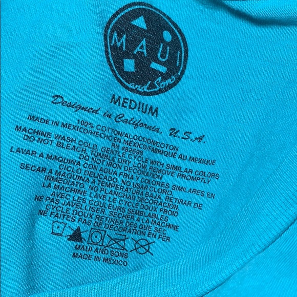 // Vintage MAUI and Sons Tee // - Picture 5 of 5